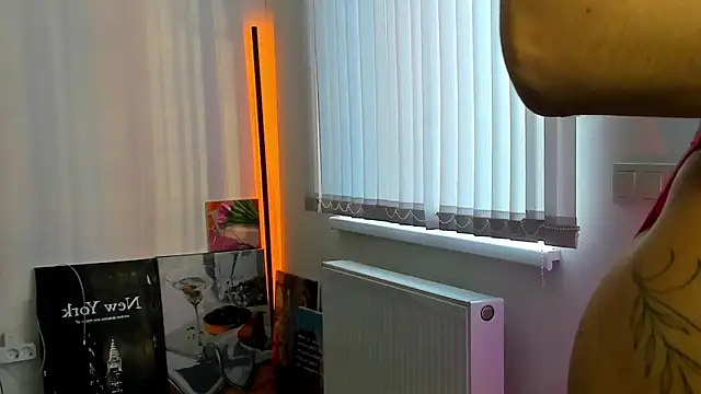 Andrea tasty online show from 05/17/26, 03:41