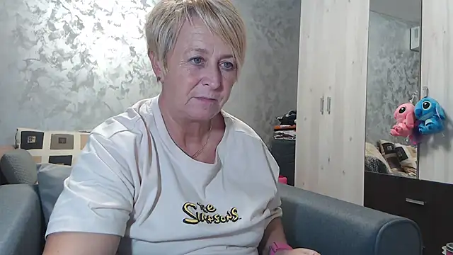 RosesandLillies online show from 10/15/25, 04:07