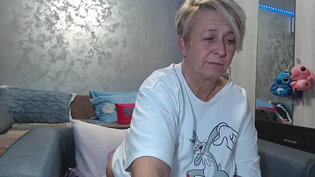 RosesandLillies online show from 02/28/26, 07:48