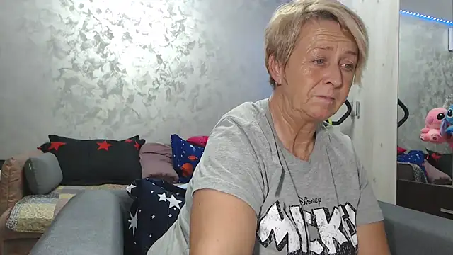 RosesandLillies online show from 03/28/26, 05:45