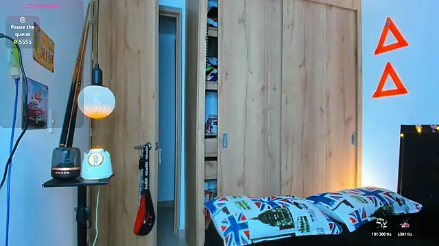 Snapshot of fitnolan chatting on 11/12/25, 08:48 fitnolan online show from 11/12/25, 08:48