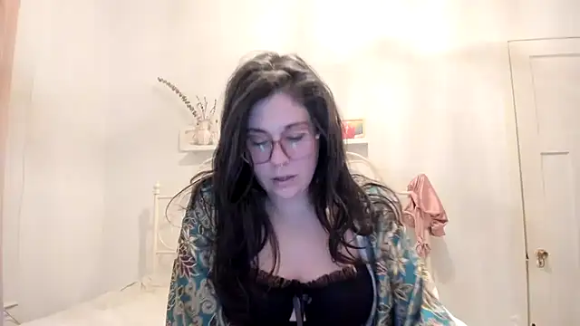 Snapshot of Rosiee69_ chatting on 02/22/25, 10:20 Rosiee69 online show from 02/22/25, 10:20