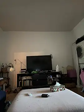 Snapshot of Rosiee69_ chatting on 03/18/25, 01:09 Rosiee69 online show from 03/18/25, 01:09