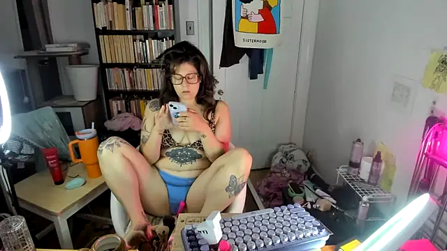 Snapshot of Rosiee69_ chatting on 10/09/25, 11:41 Rosiee69 online show from 10/09/25, 11:41