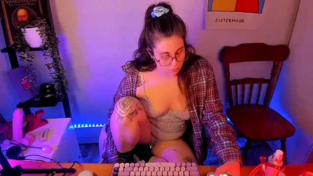 Rosiee69  online show from 03/24/26, 07:30