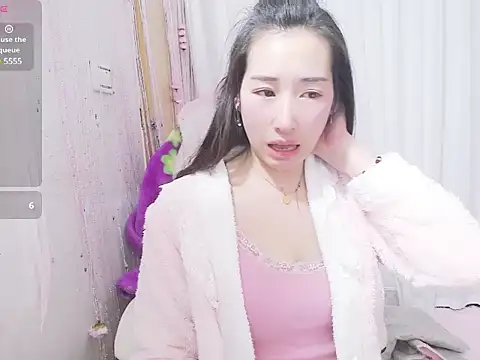 hebe-02 online show from 02/18/25, 03:32