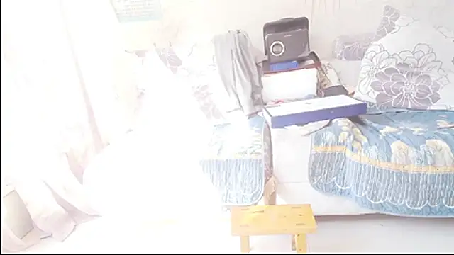 hebe-02 online show from 10/28/25, 06:06