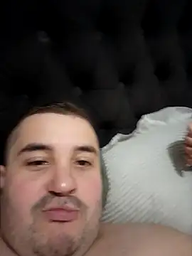 Snapshot of agyme chatting on 02/28/25, 03:37 agyme online show from 02/28/25, 03:37