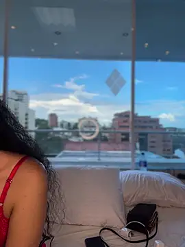 Alice surprise online show from 11/25/25, 09:15