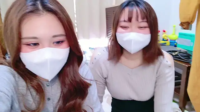 noa chi online show from 09/22/25, 04:47