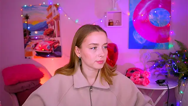 Snapshot of JenniferGraces chatting on 02/24/25, 08:17 JenniferGraces online show from 02/24/25, 08:17