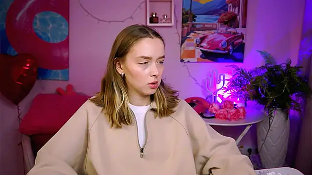 Snapshot of JenniferGraces chatting on 03/04/25, 08:02 JenniferGraces online show from 03/04/25, 08:02