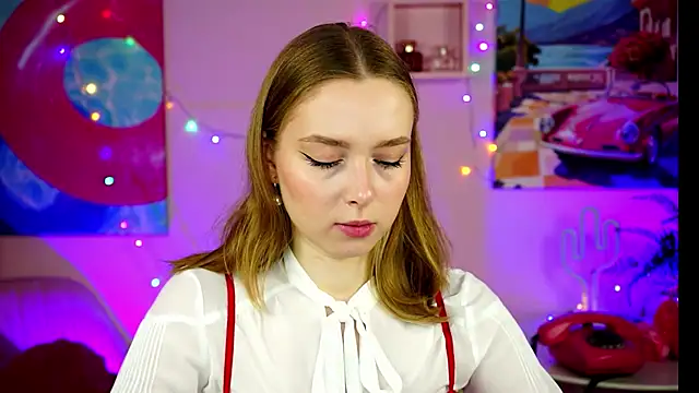 Snapshot of JenniferGraces chatting on 03/14/25, 04:19 JenniferGraces online show from 03/14/25, 04:19