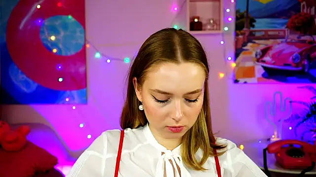 Snapshot of JenniferGraces chatting on 03/14/25, 10:27 JenniferGraces online show from 03/14/25, 10:27