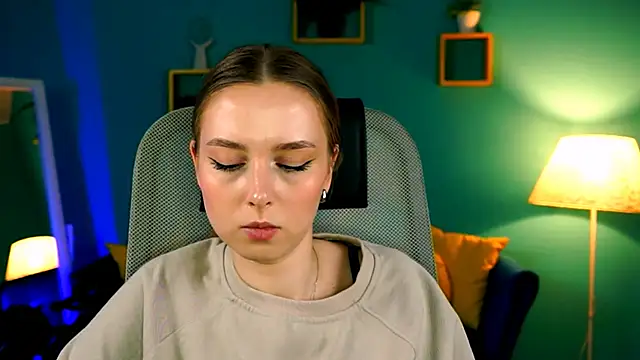 Snapshot of JenniferGraces chatting on 03/17/25, 12:25 JenniferGraces online show from 03/17/25, 12:25