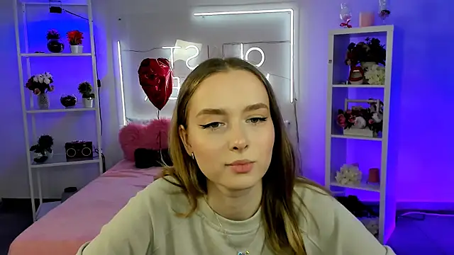 Snapshot of JenniferGraces chatting on 03/21/25, 04:29 JenniferGraces online show from 03/21/25, 04:29