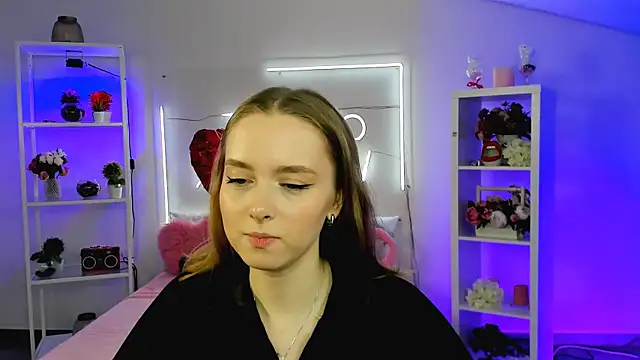 Snapshot of JenniferGraces chatting on 03/21/25, 10:39 JenniferGraces online show from 03/21/25, 10:39