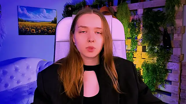 Snapshot of JenniferGraces chatting on 10/28/25, 08:40 JenniferGraces online show from 10/28/25, 08:40