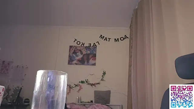 Snapshot of boozekirs_ chatting on 02/10/26, 02:37 boozekirs online show from 02/10/26, 02:37