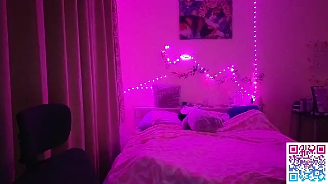 Snapshot of boozekirs_ chatting on 02/11/26, 02:27 boozekirs online show from 02/11/26, 02:27