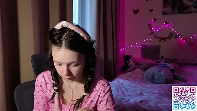 Snapshot of boozekirs_ chatting on 02/14/26, 03:25 boozekirs online show from 02/14/26, 03:25