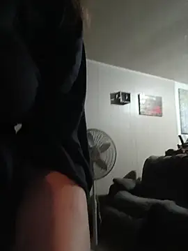 HTXBELLE online show from 10/26/25, 09:26