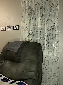 HTXBELLE online show from 02/15/26, 06:32