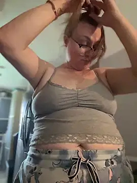 HTXBELLE online show from 04/16/26, 01:23