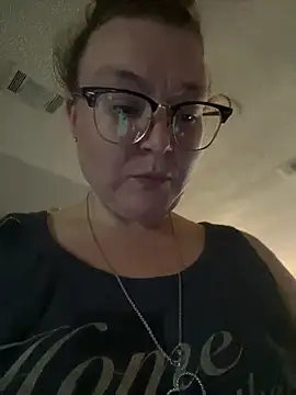HTXBELLE online show from 04/30/26, 03:51