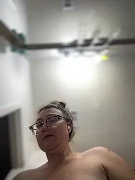HTXBELLE online show from 05/14/26, 11:33