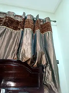 Louli ta online show from 09/28/25, 07:19