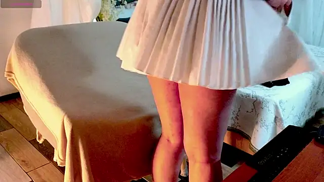 baby debbie online show from 04/18/26, 04:55