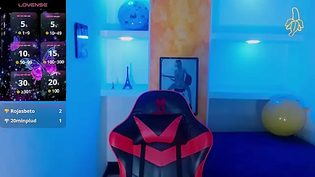 Snapshot of Rihana_Milan chatting on 03/11/25, 05:02 Rihana Milan online show from 03/11/25, 05:02