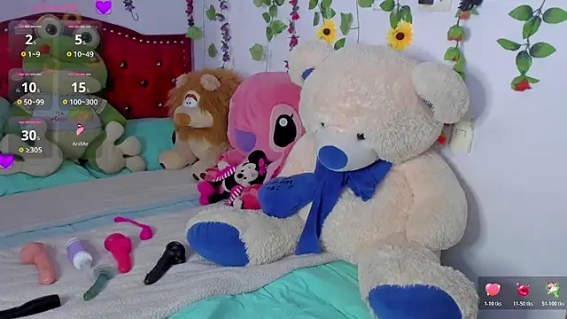 Snapshot of Rihana_Milan chatting on 11/15/25, 06:59 Rihana Milan online show from 11/15/25, 06:59