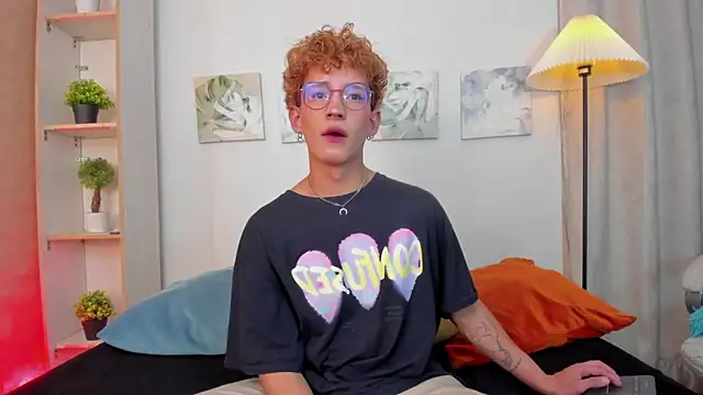 iiangel  online show from 02/11/26, 04:06