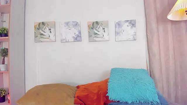 iiangel  online show from 02/15/26, 07:51