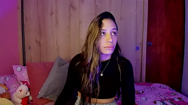 Snapshot of TANIA_06 chatting on 06/08/26, 01:11 TANIA 06 online show from 06/08/26, 01:11