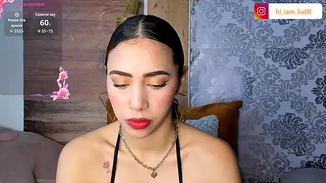 LiaHansson online show from 12/20/25, 04:47