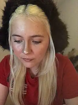 Snapshot of Blondie_Sofia_Essexbabe chatting on 11/10/25, 09:58 Blondie Sofia Essexbabe online show from 11/10/25, 09:58