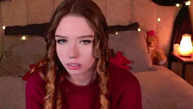 Snapshot of Sierra_Fane chatting on 02/21/25, 03:43 Sierra Fane online show from 02/21/25, 03:43