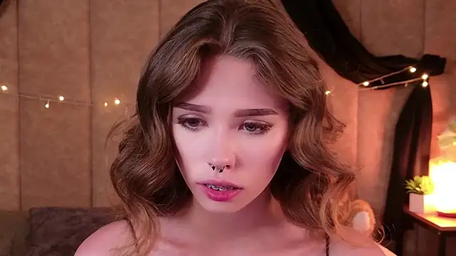 Snapshot of Sierra_Fane chatting on 09/12/25, 09:04 Sierra Fane online show from 09/12/25, 09:04