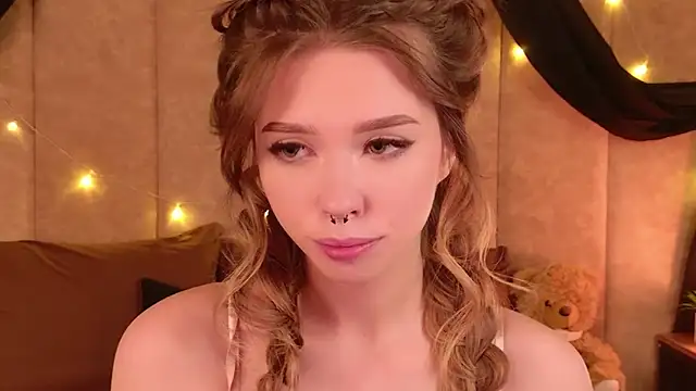 Sierra Fane online show from 02/22/26, 06:35