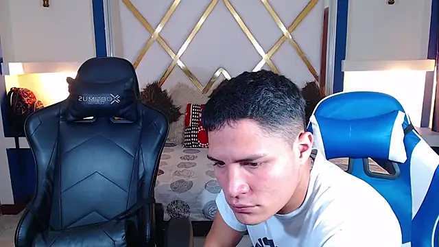 Snapshot of SaraClub_JY chatting on 02/26/25, 08:22 SaraClub JY online show from 02/26/25, 08:22