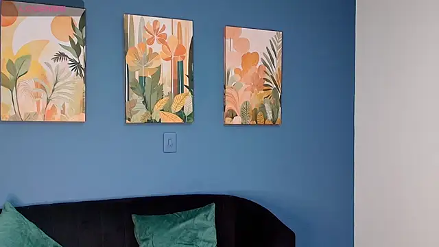 Zamira Taylor online show from 10/15/25, 11:27