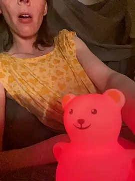 Hildas online show from 10/22/25, 11:26