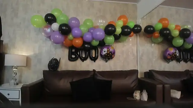 NahomyCarther online show from 11/02/25, 03:42