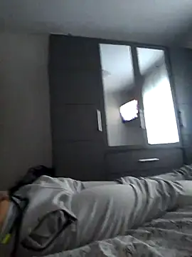 andreiiiii2025 online show from 11/05/25, 02:17