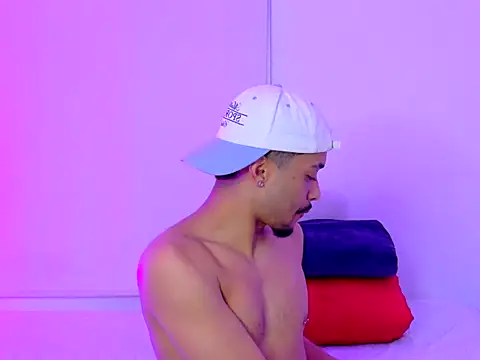 eross chipre  online show from 11/20/25, 08:52