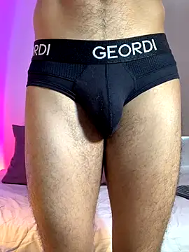 eross chipre  online show from 11/26/25, 06:42