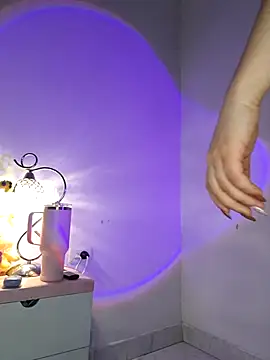 ammy e online show from 10/10/25, 12:20